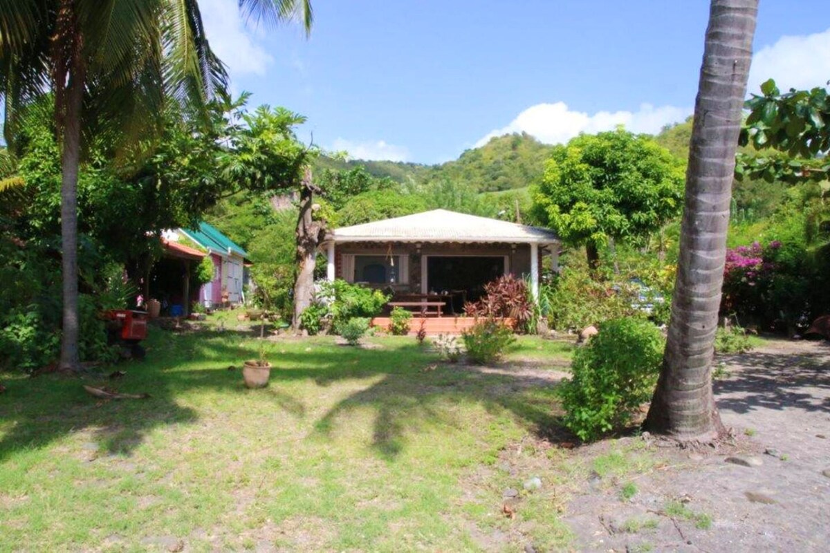 Bungalow for 6 ppl. with sea view at Saint-Pierre