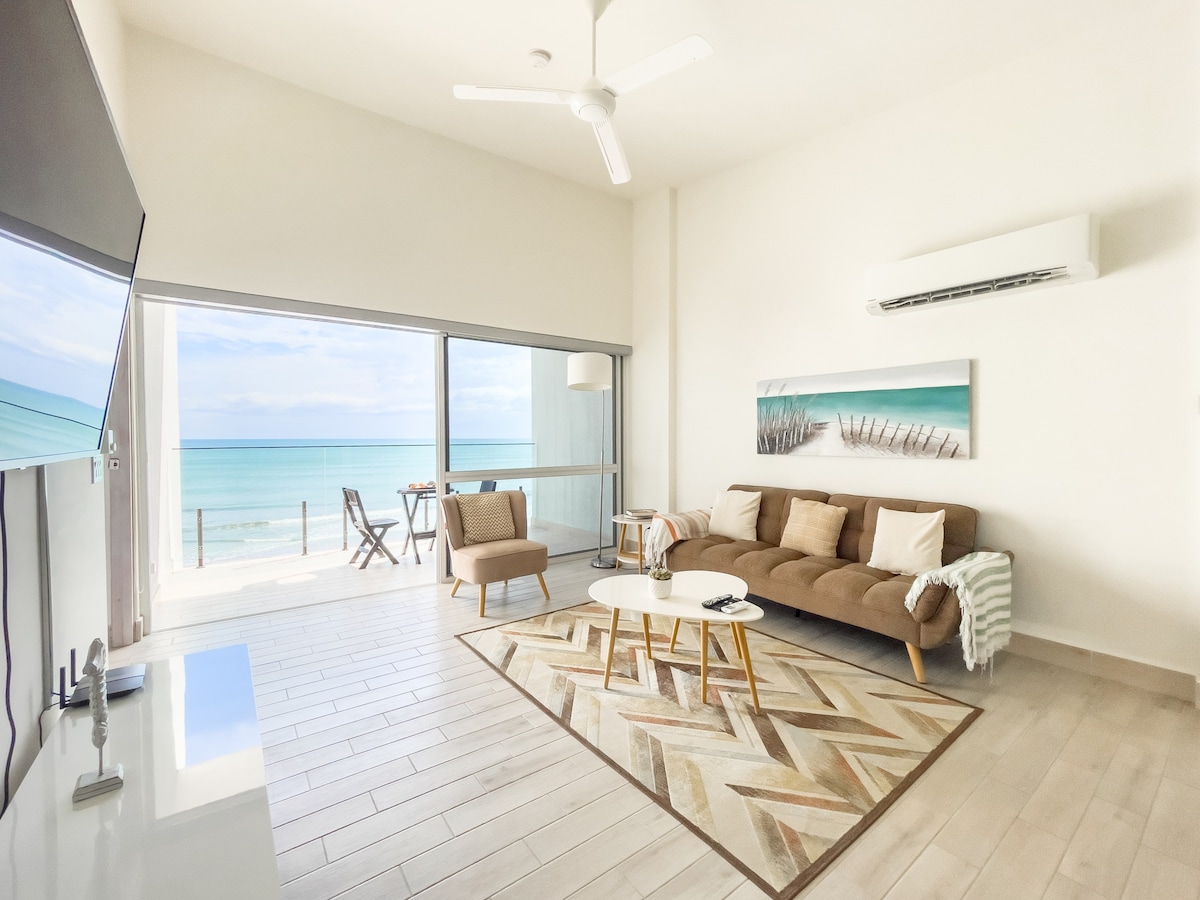 2 Br beachfront apt