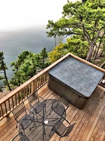 4br Harbor North Cottage ，可欣赏瓦奇塔湖（ Lake Ouachita ）美景