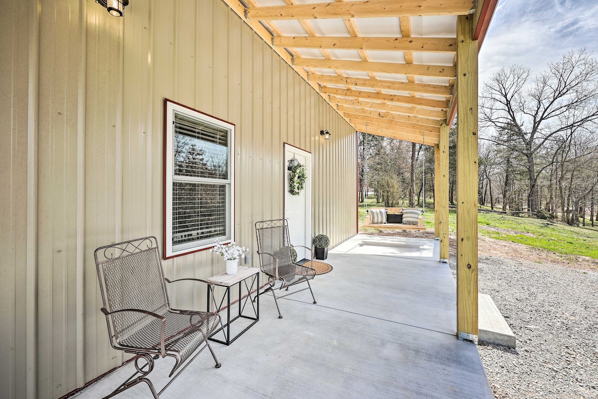 Eureka Springs Area Home w/ Porch, Grill!