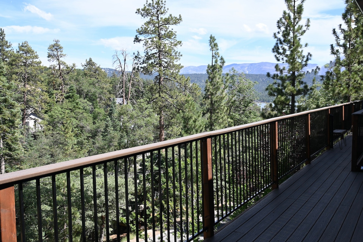 Nightcap Lodge- 2BR/2BA/Hot Tub/Wifi/BBQ/Fireplace