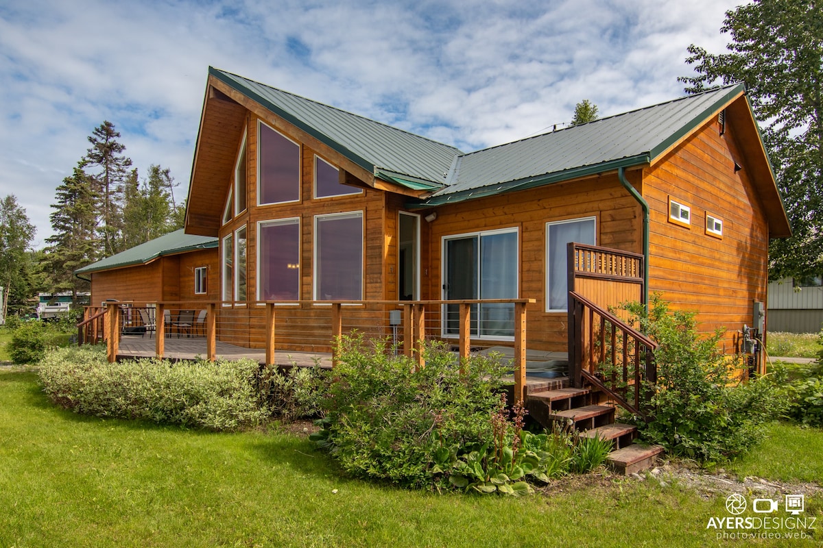 Amazing Cook Inlet & Mountain View Home & Cabin