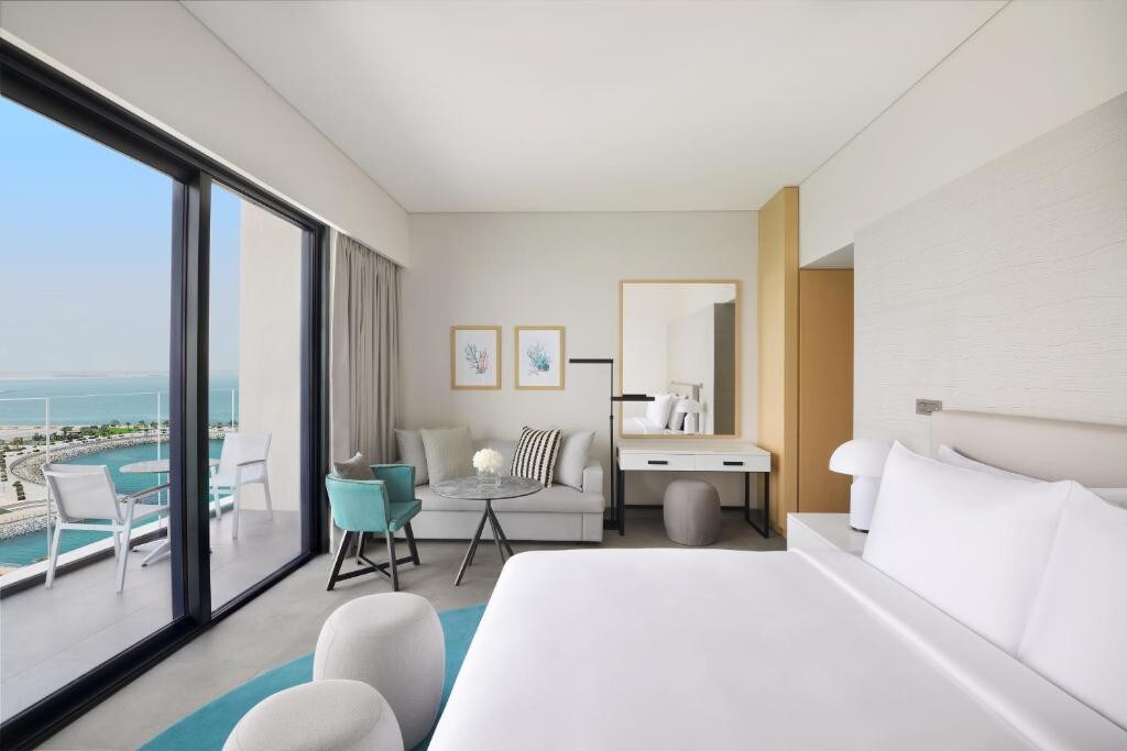 Suite Room Near Padel Beach Al Marjan