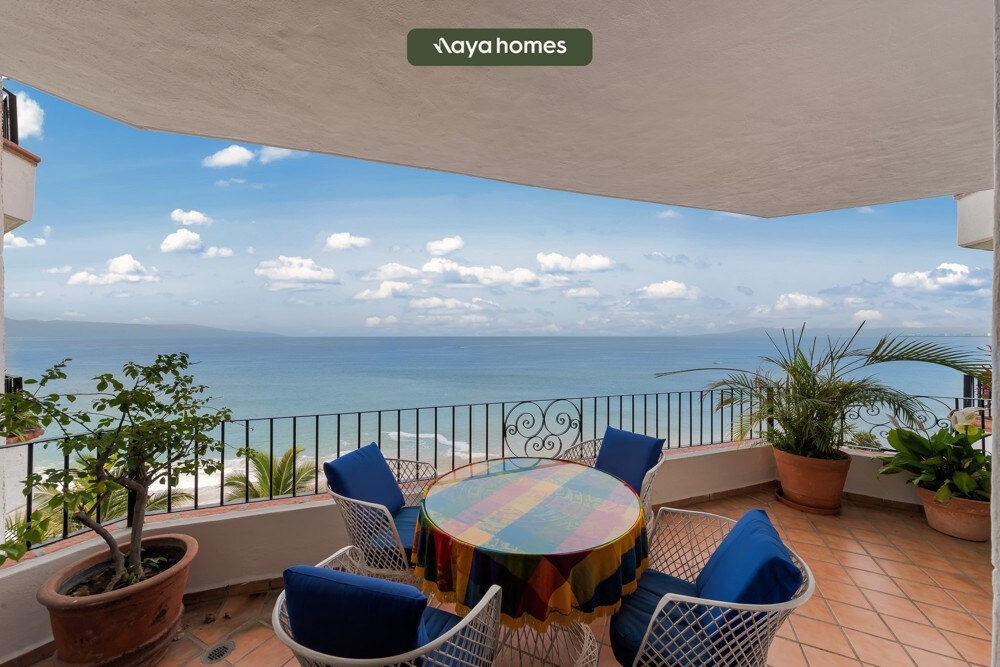 Ocean view 2Br Condo-Balcony-Beach-Pool 710