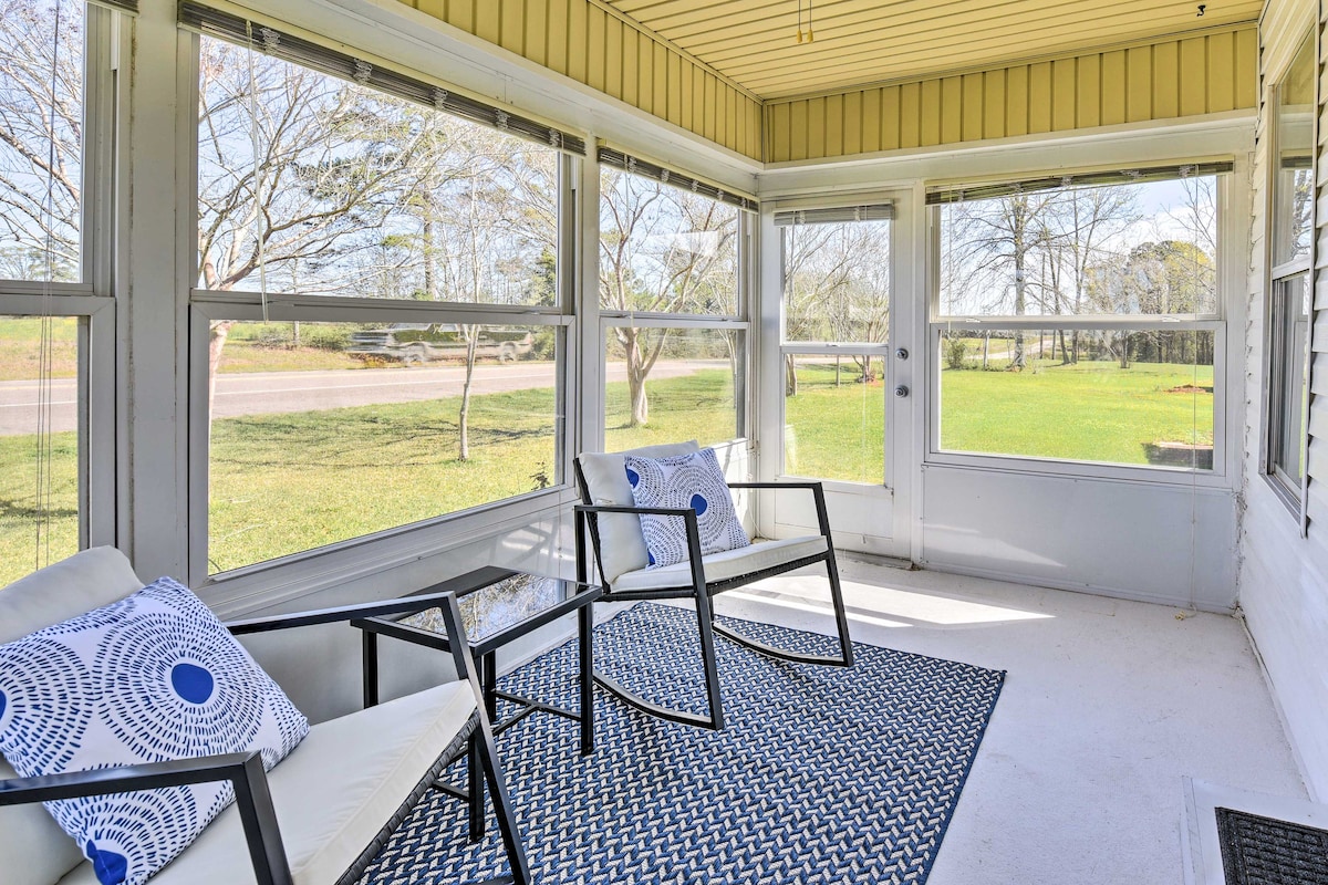 Peaceful Southern Countryside Escape w/ Porch