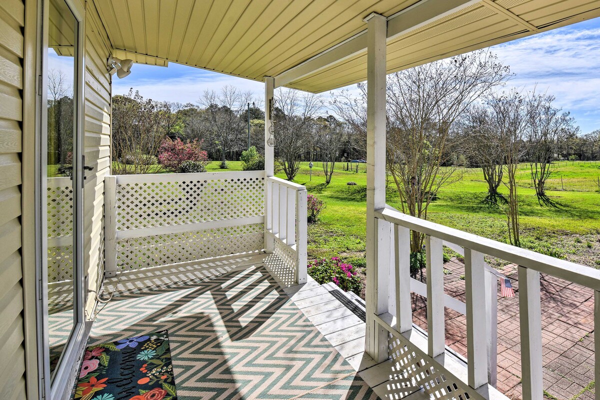 Peaceful Southern Countryside Escape w/ Porch