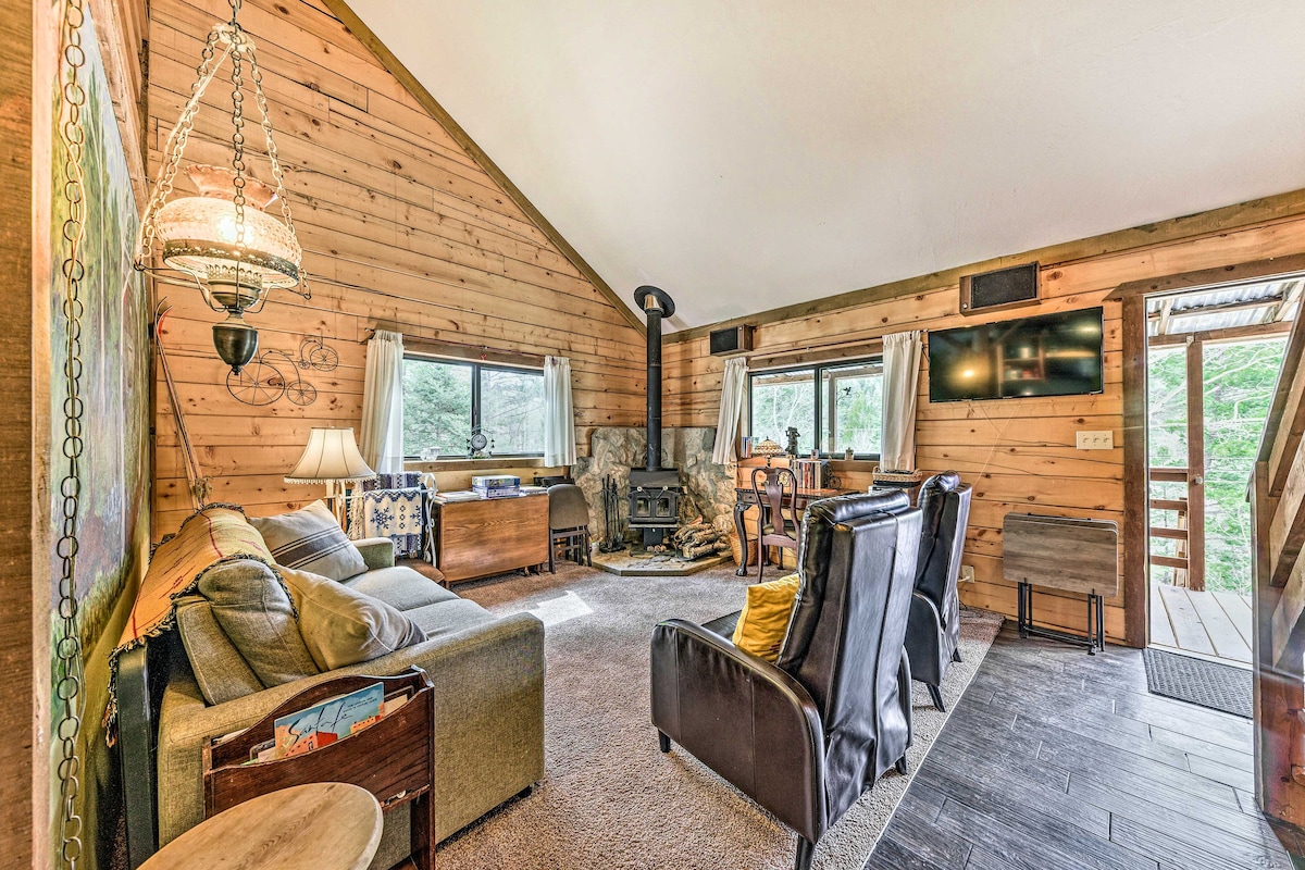 Cloudcroft Tree House Cabin: 1 Mi to Downtown