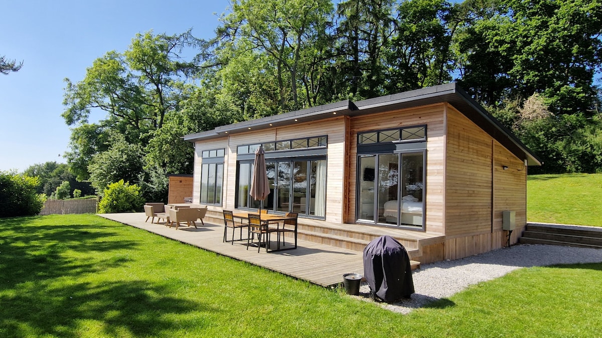 Elderberry Lodge | sleeps 4 - Hot Tub Dog Friendly