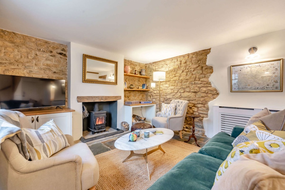 Family friendly Cotswold cottage - Brook Cottage