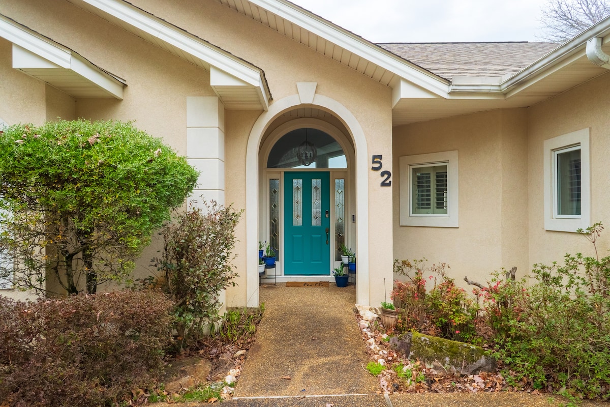 Luxurious Lakehouse on Balboa