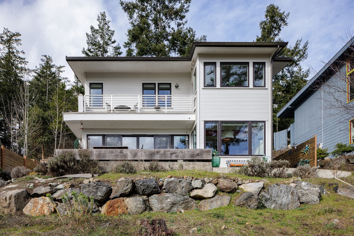 Orcas Island, Soundview Getaway # 205