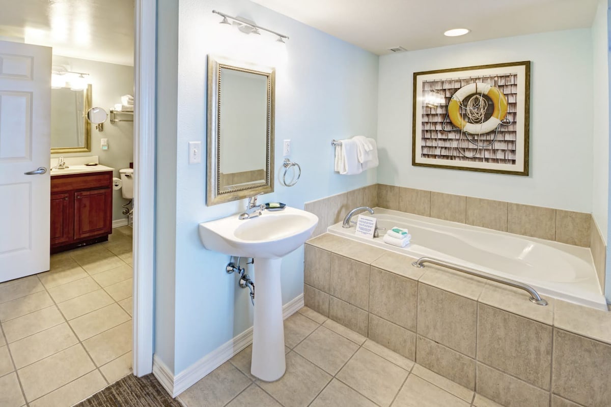 Wyndham Skyline Tower | 2BR/2BA King Bed Suite