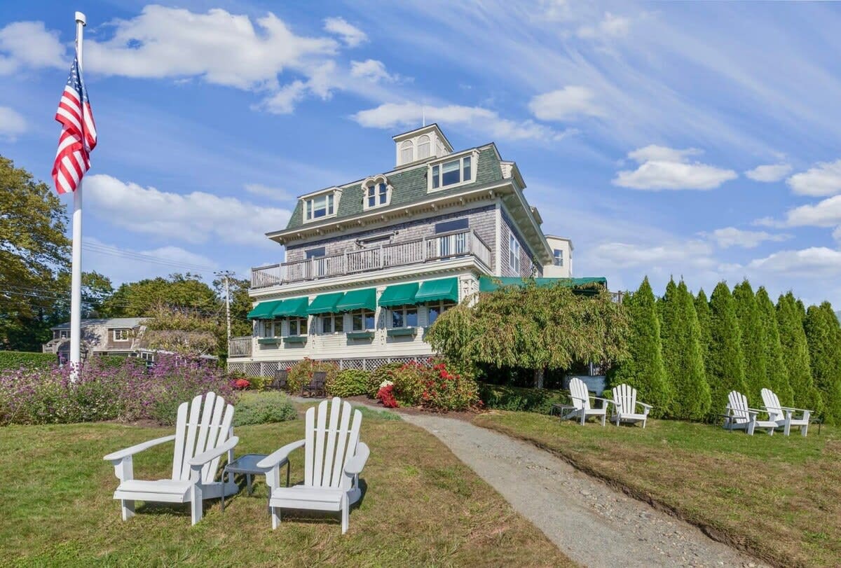 Wyndham Bay Voyage Inn | 1BR/1BA Queen Suite