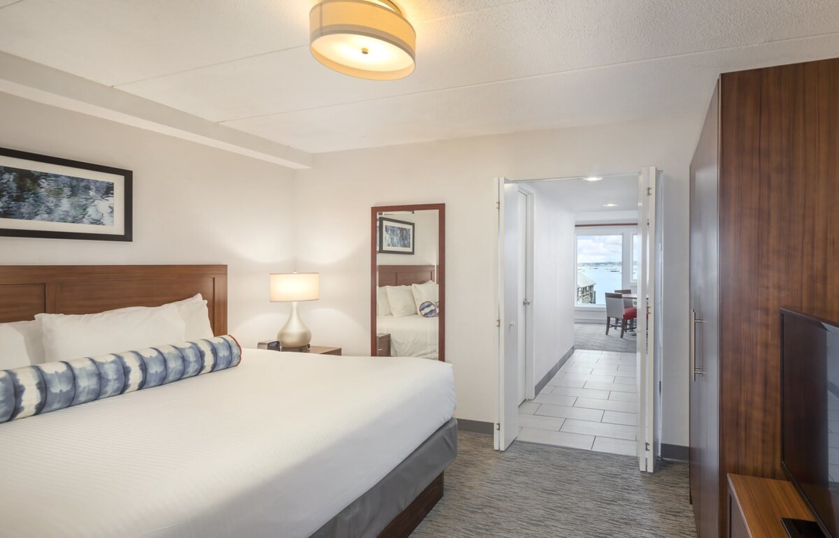 Wyndham Inn on the Harbor | 1BR/1BA Queen Suite