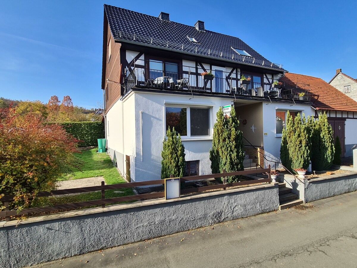 位于Edertal-Bringhausen的82平方米可容纳5位房客的公寓（ 172667 ）