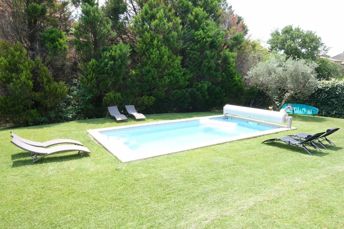 pretty vacation rental with pool in bédarrides nea