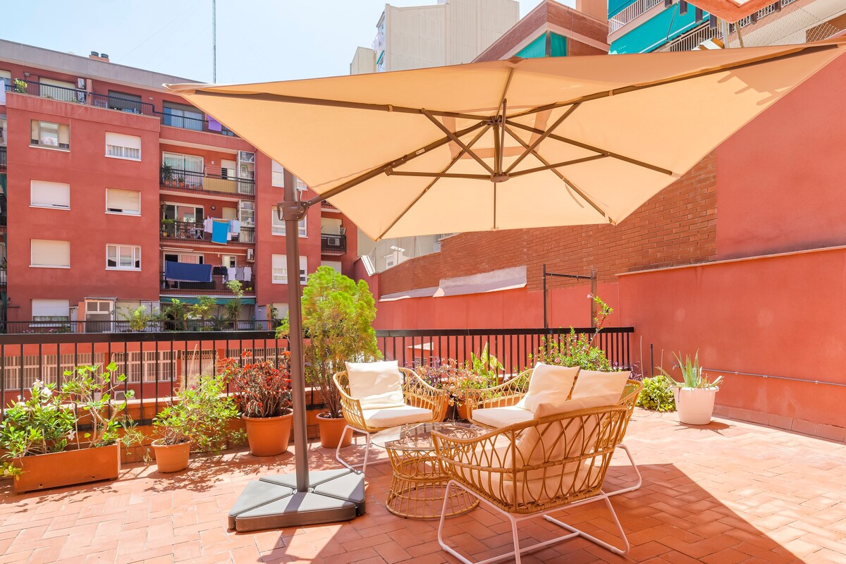 Amazing Terrace in Sant Andreu