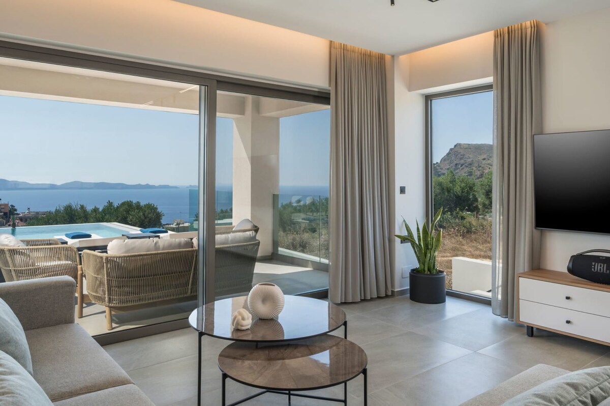 Villa Ekphrasis with sea view and Jacuzzi