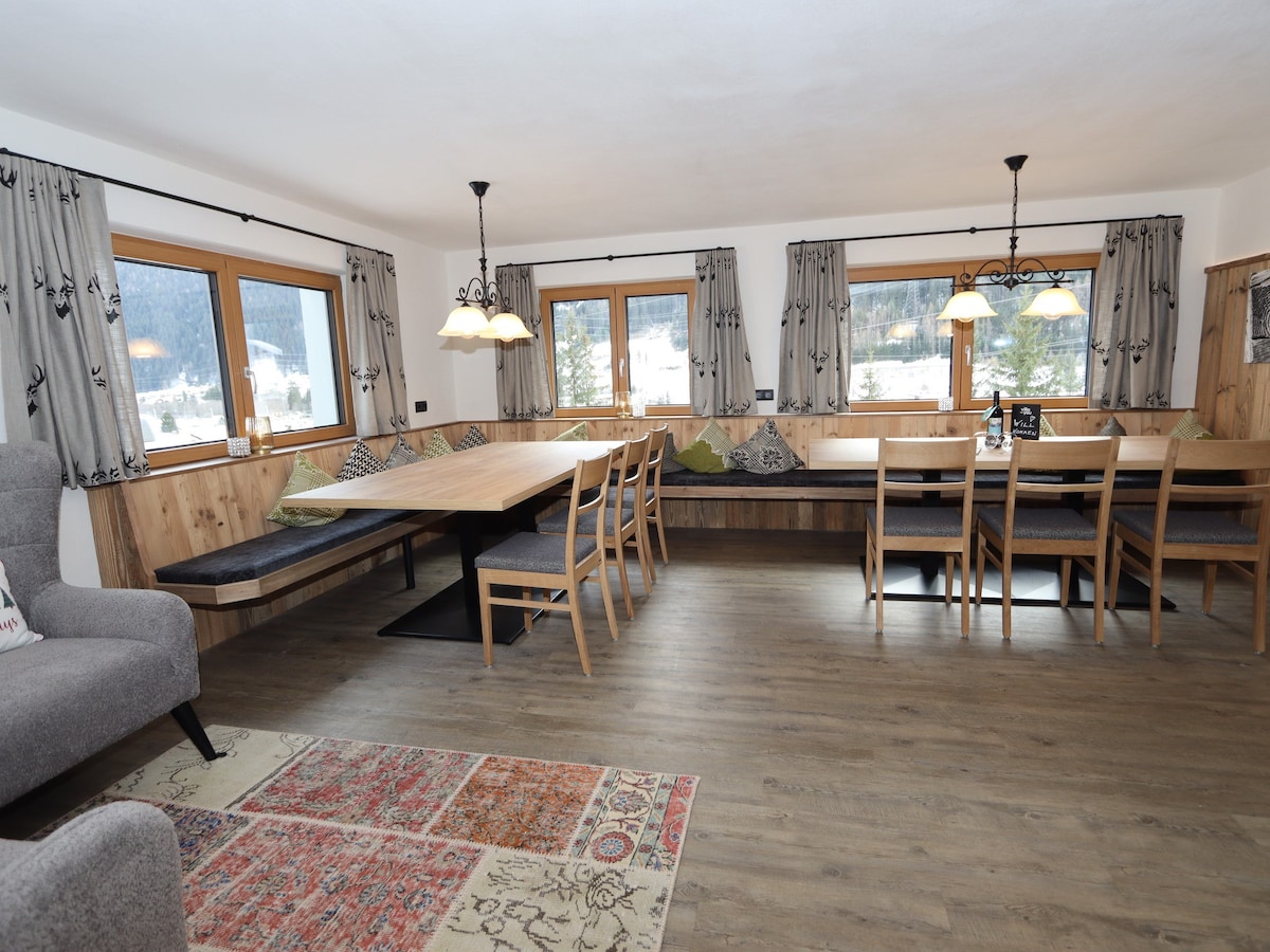 Group house only 5 km from the St.Anton ski area