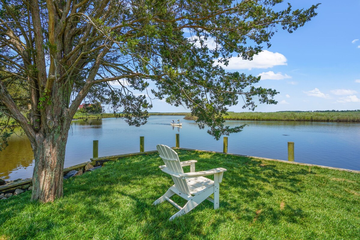 Creek House - Luxury Waterfront on Holden's Creek