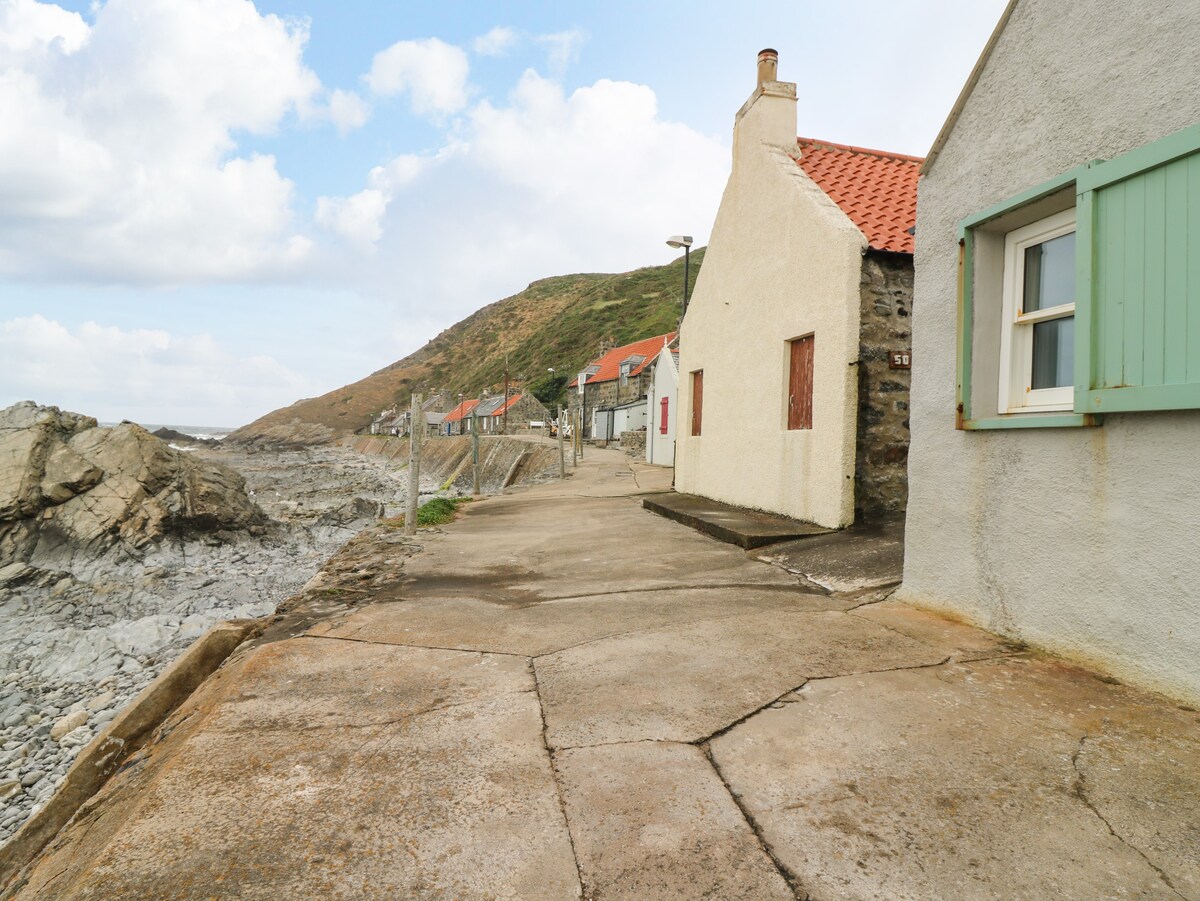 49 Crovie Village