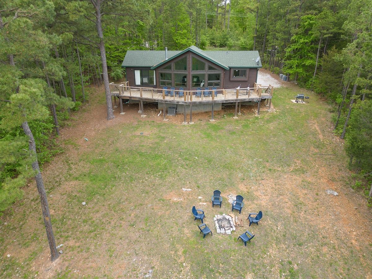 Unplug & unwind!  3 bed cabin The Perfect getaway!