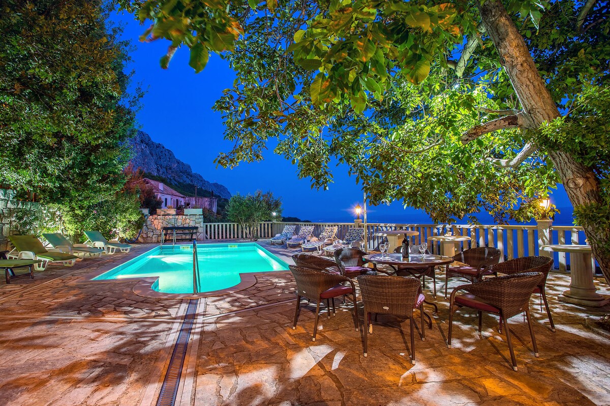 Six bedroom Villa, in Jesenice, Outdoor pool