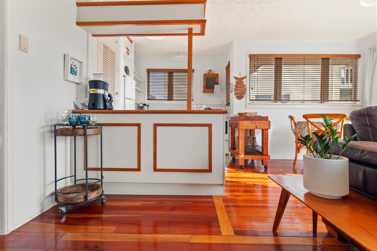 Broadway Beauty - Waihi Beach Holiday Home