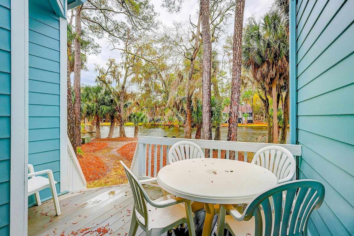 3BR coastal townhome with pool and tennis access