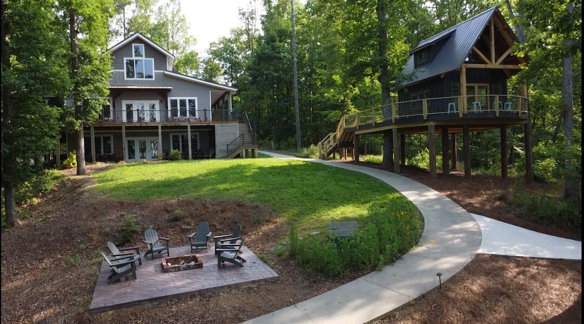 Waterfront farmhouse + treehouse