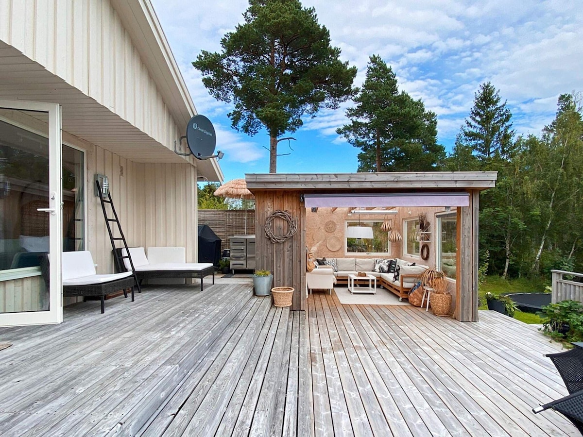 6 person holiday home in åsenfjord