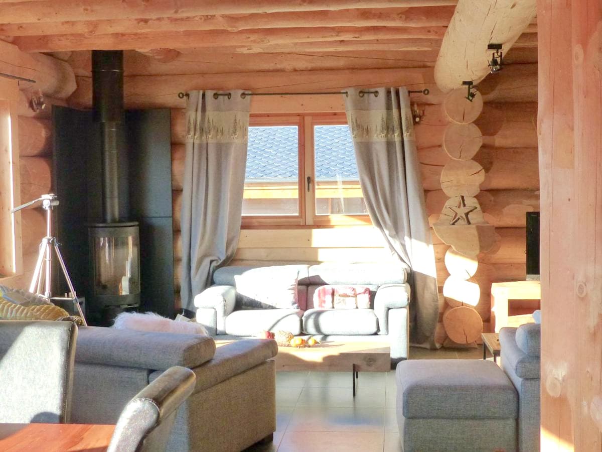 Big chalet 1 km away from the slopes with sauna