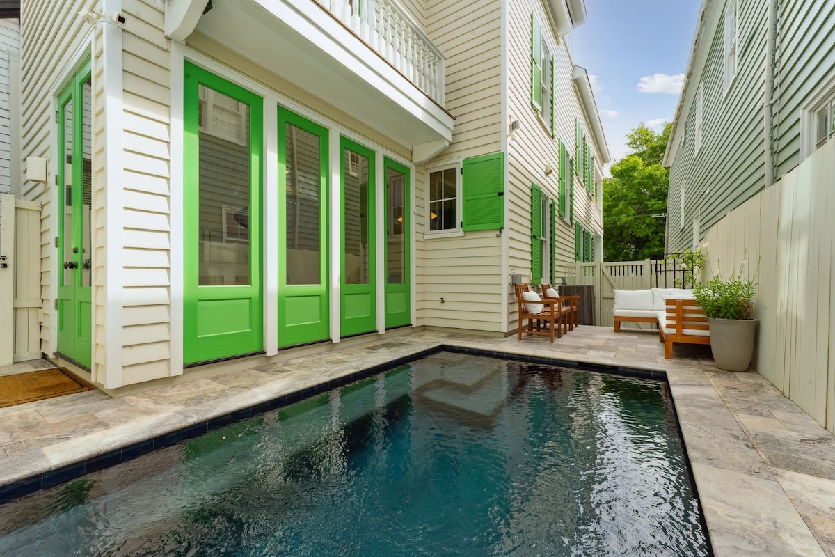 Downtown Charleston Oasis with Heated Private Pool