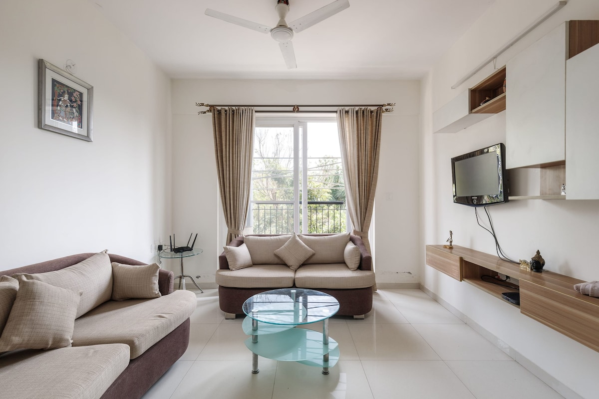 The White Apt. by JadeCaps|3Bhk Nr Inox