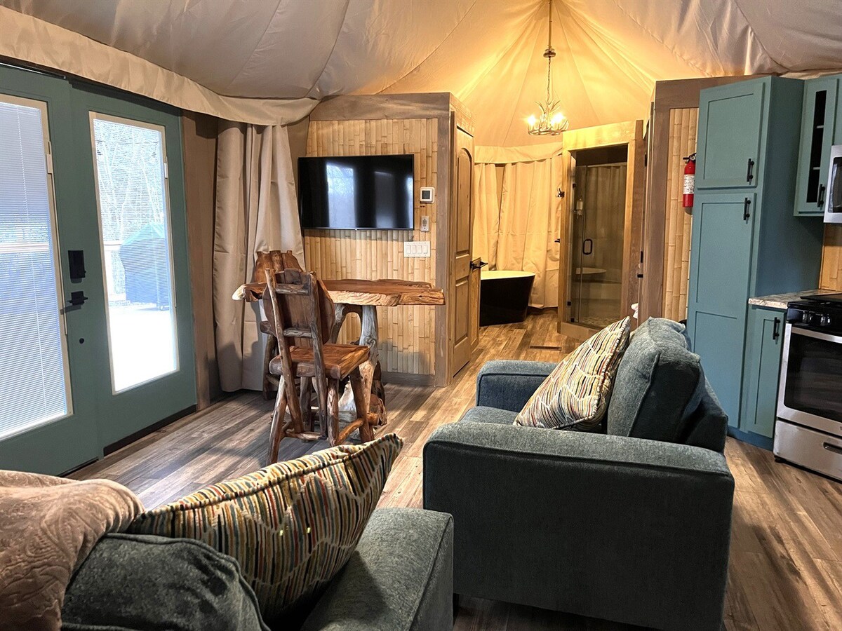 Romantic forest safari tent for two