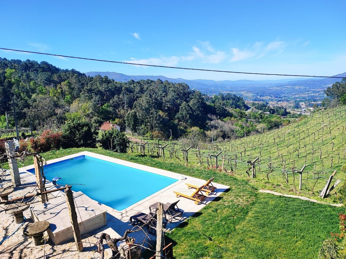 Casa dos Cabreiros de Baixo Melgaço