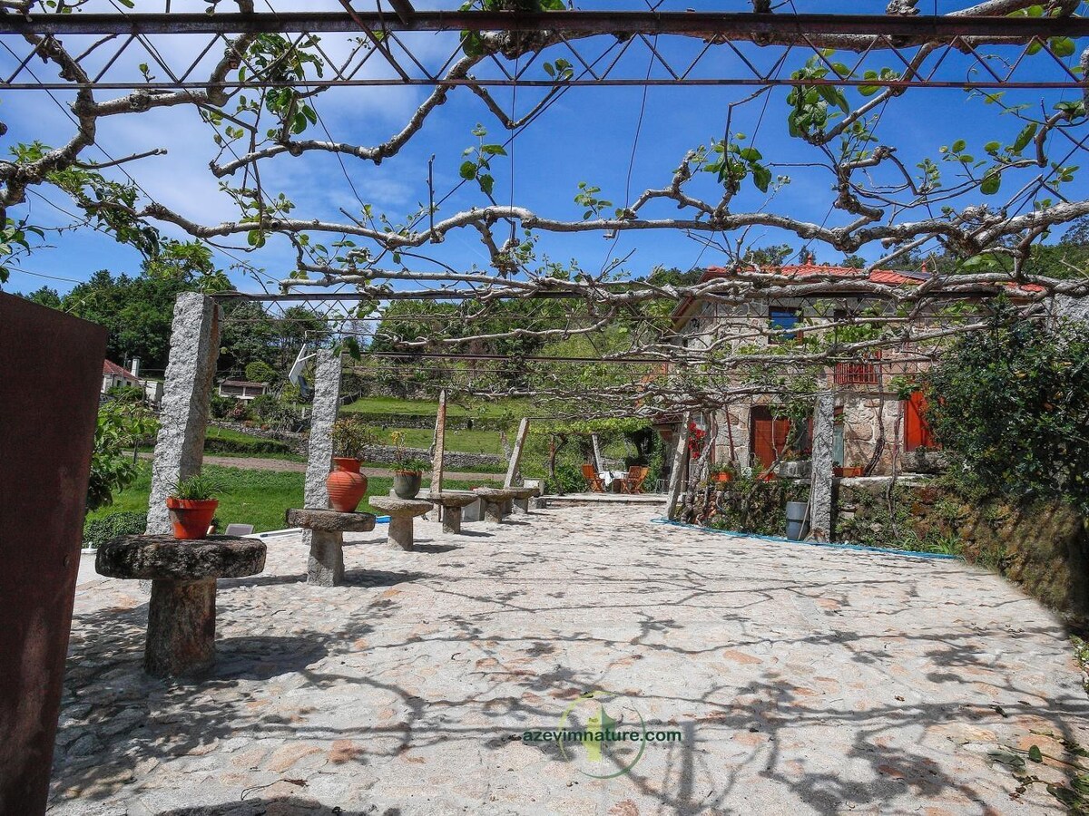 Casa dos Cabreiros de Baixo Melgaço