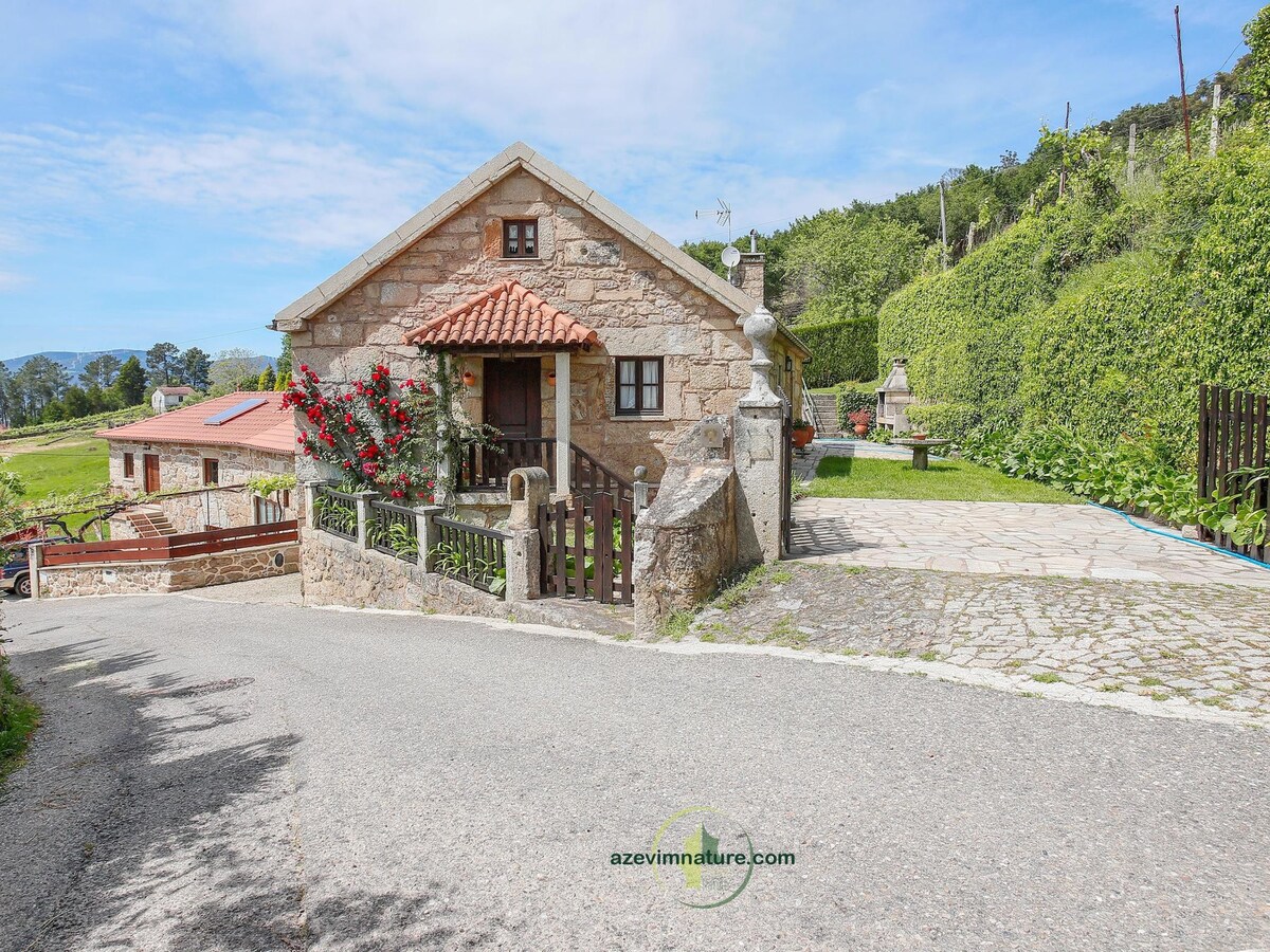 Casa dos Cabreiros de Cima Melgaço