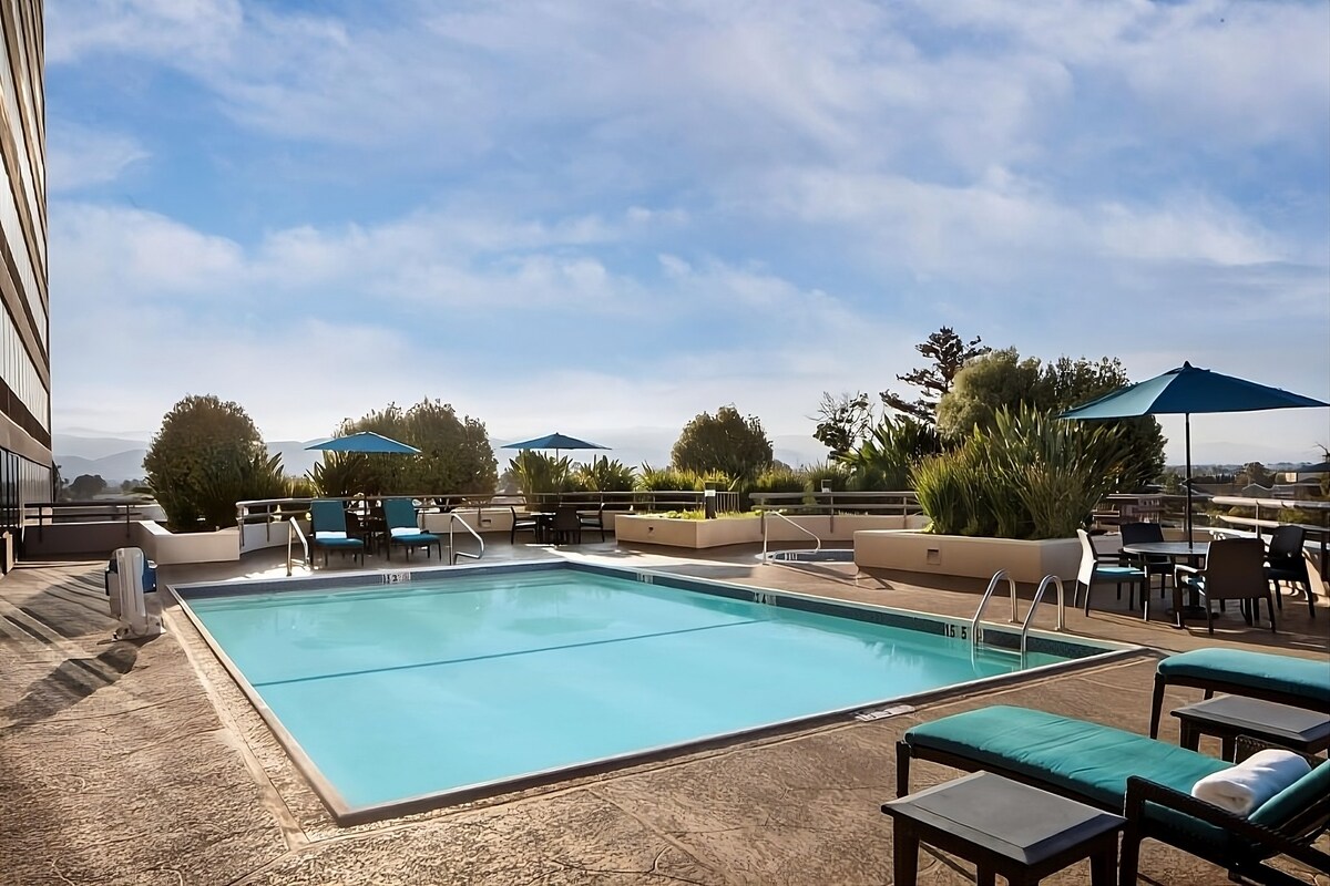 Great Deal! Stay in Milpitas! Pet-Friendly Stay!