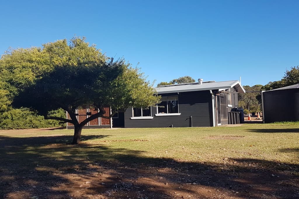 Westbay Waterfront Cottage