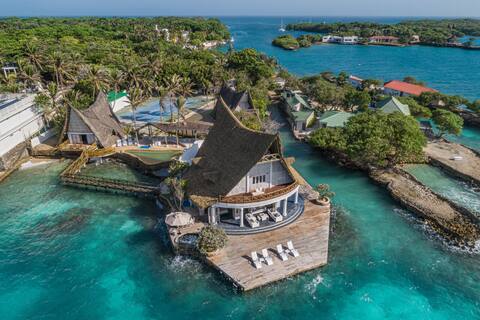 Car014 - Magnificent villa in Rosario Islands
