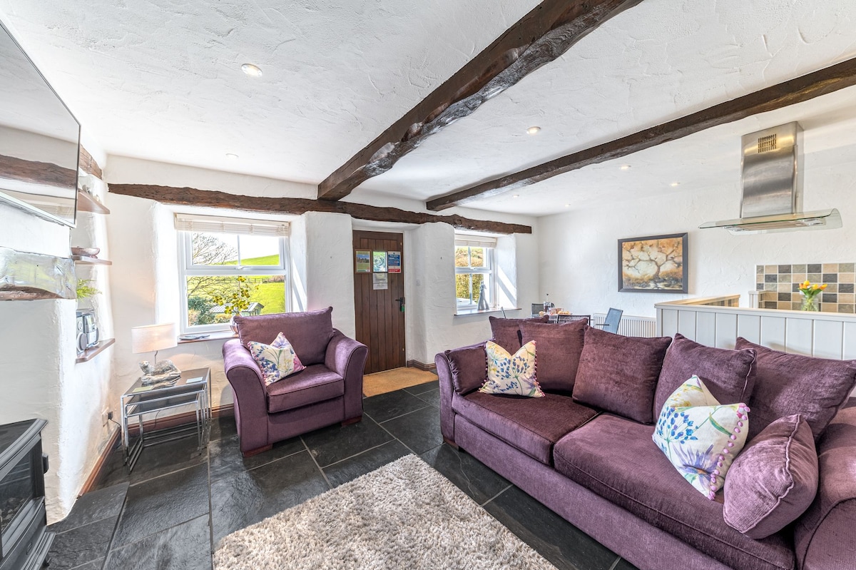 Dog friendly, peaceful cottage near Windermere