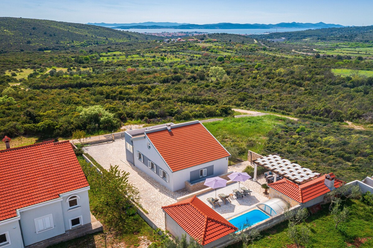 Sea view villa Silence with private swimming pool