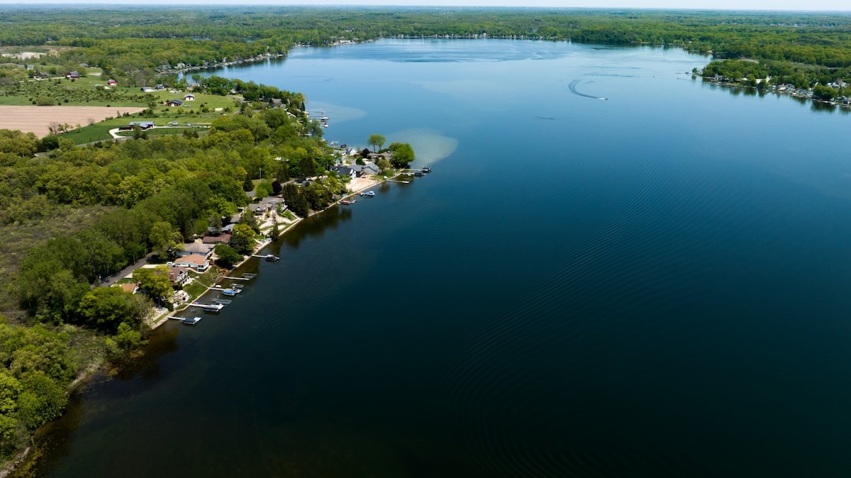 The Hilltop Estate at Wamplers Lake