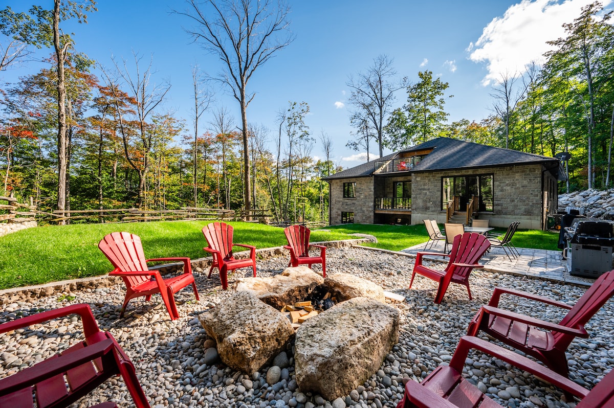 Gorgeous Cliffside Retreat, Mallory Beach