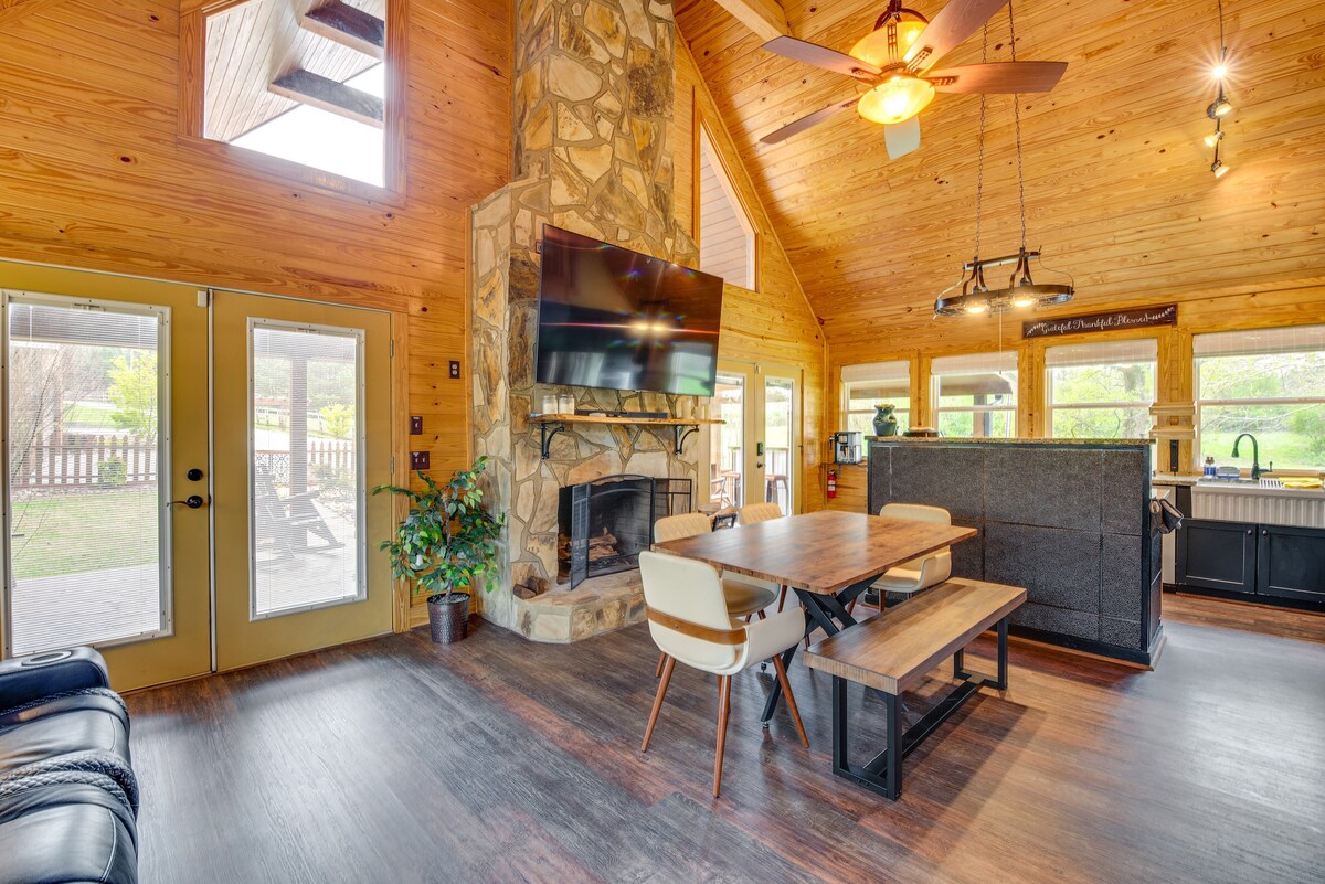 Bowdon Cabin Stay Near Atlanta, Private Pool!