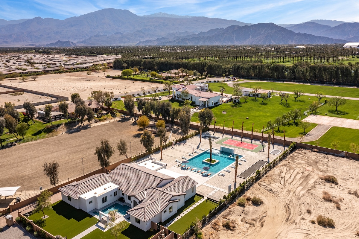 Nahana by AvantStay | Desert Oasis with Pickleball