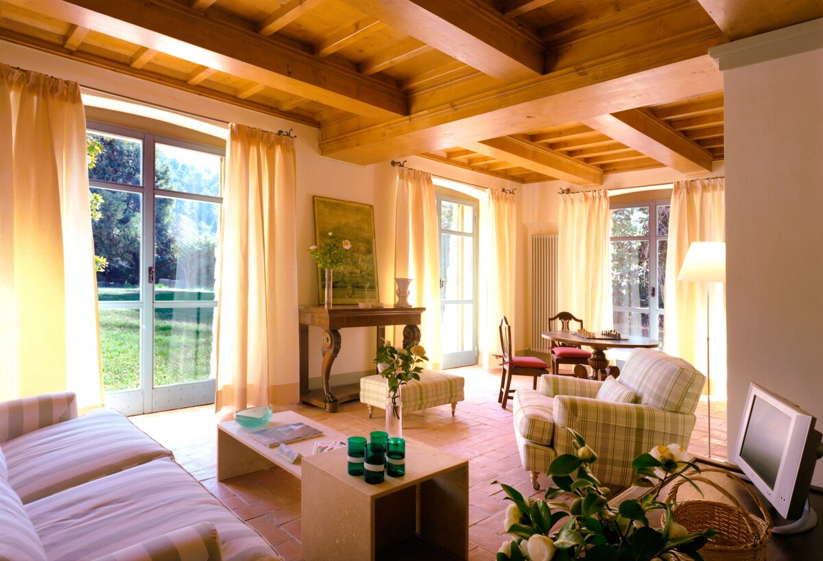 Villa Magnolia in most Exclusive Borgo in Tuscany