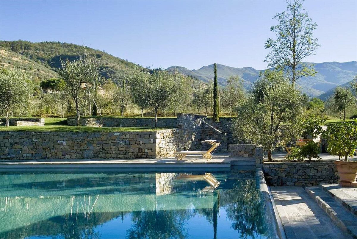 Villa Nocciolo in most Exclusive Borgo in Tuscany