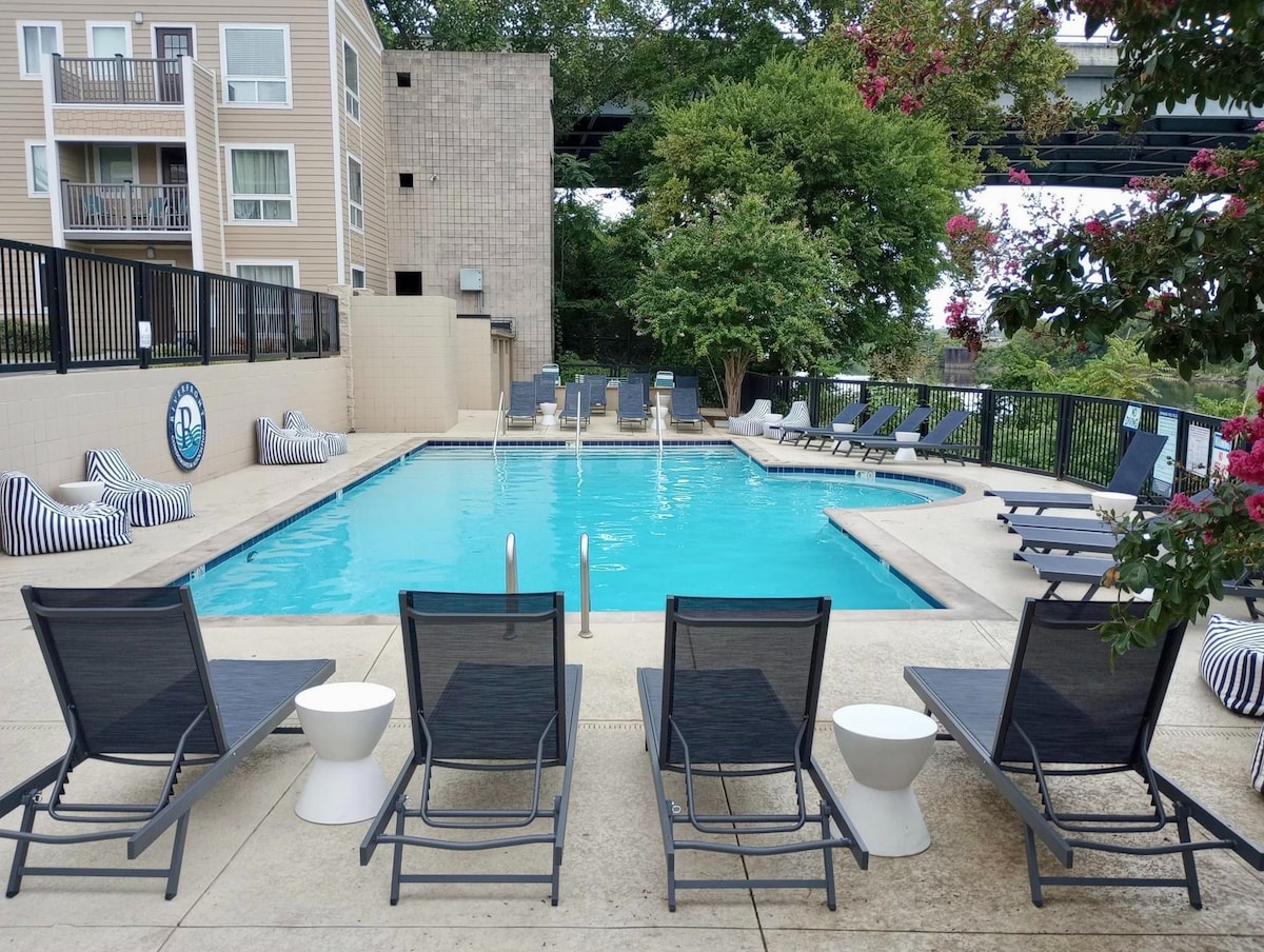 Riverfront Retreat-Walk DT | Pool | Free Parking